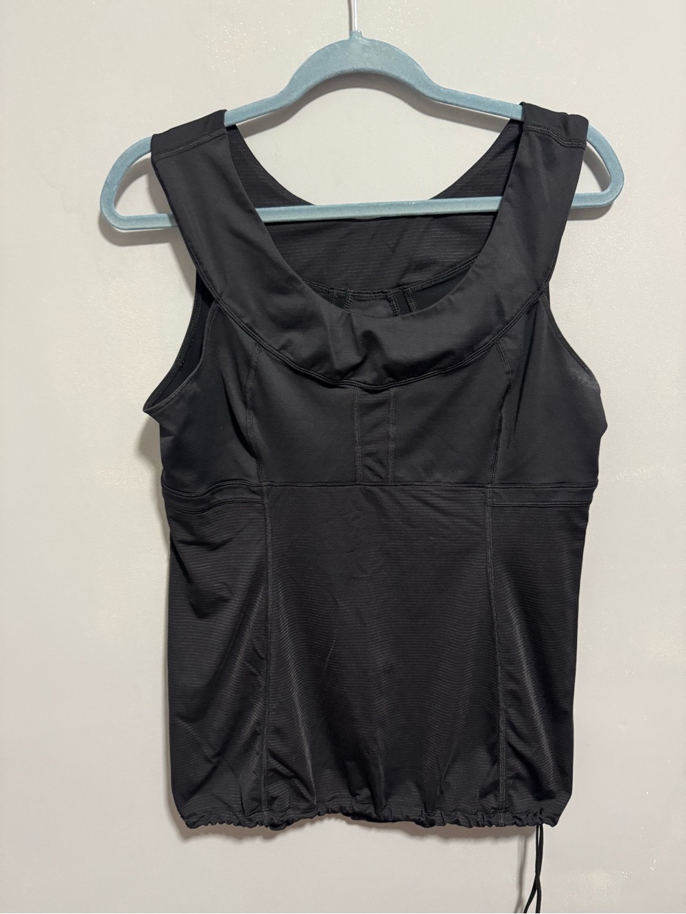 Lululemon- “Tame Me Tank” Black Size 14